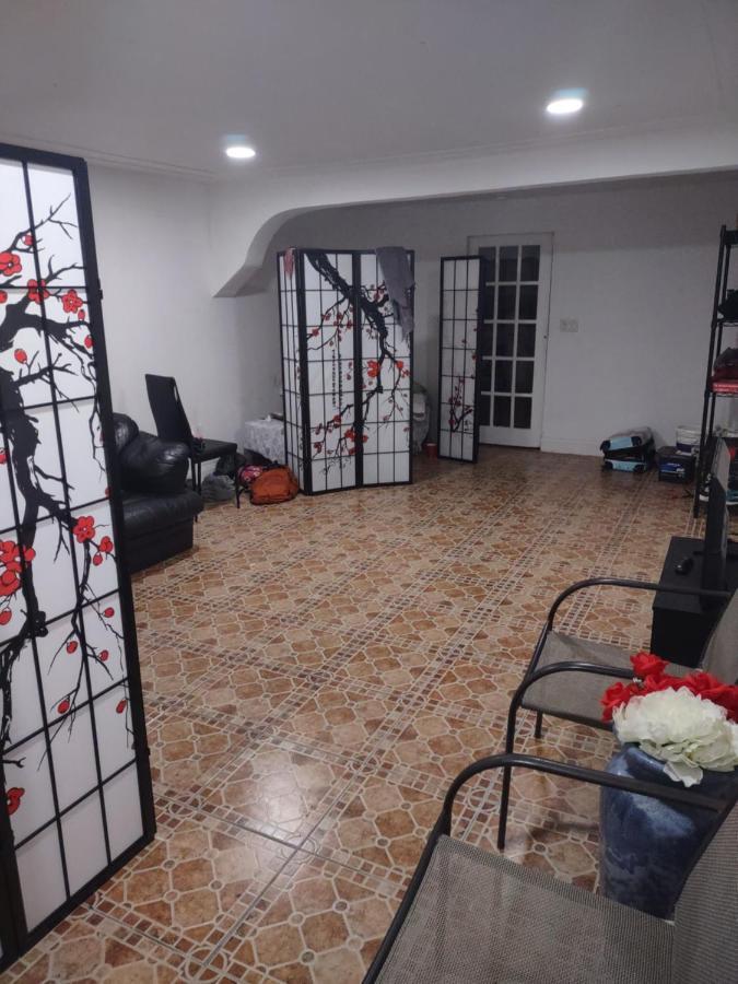 Omar'S Place - Shared Rooms Miami Exterior photo